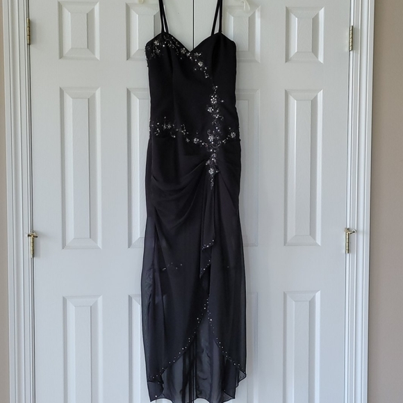 ENVI gown - Picture 1 of 5